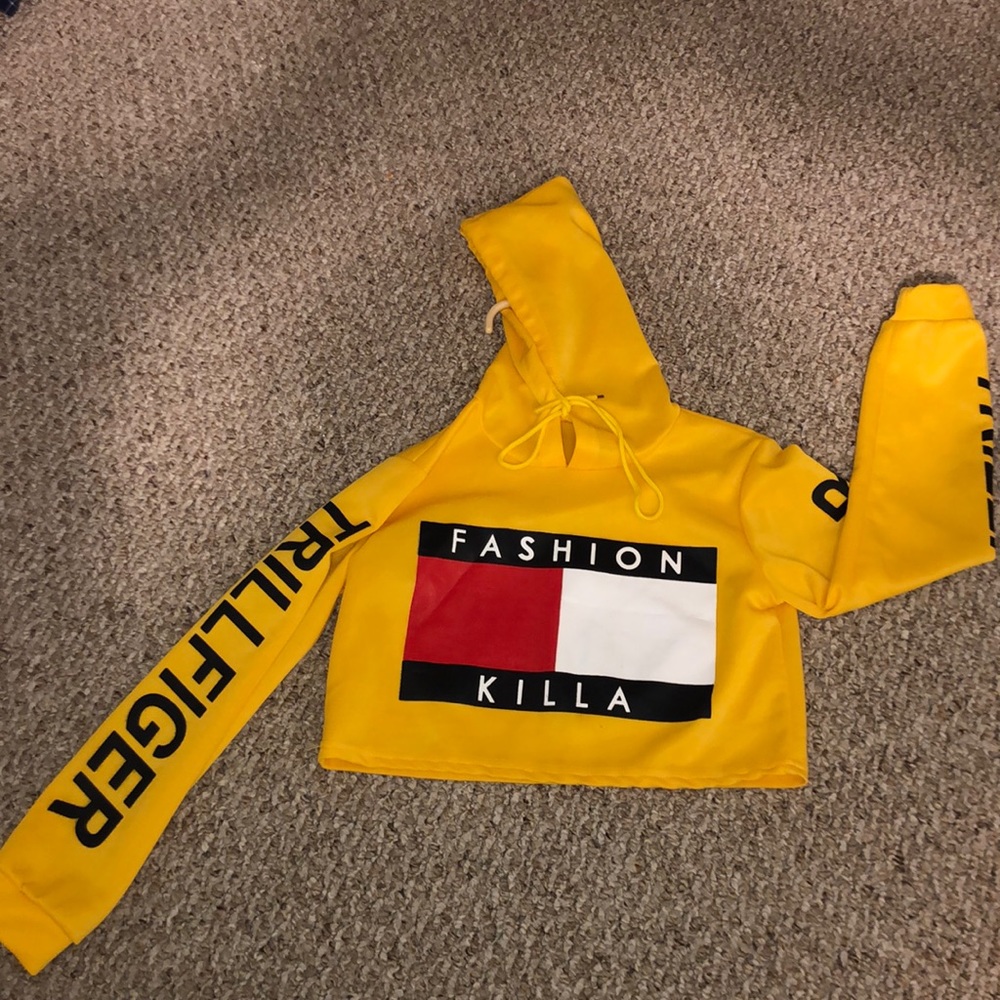 crop top hoodie
